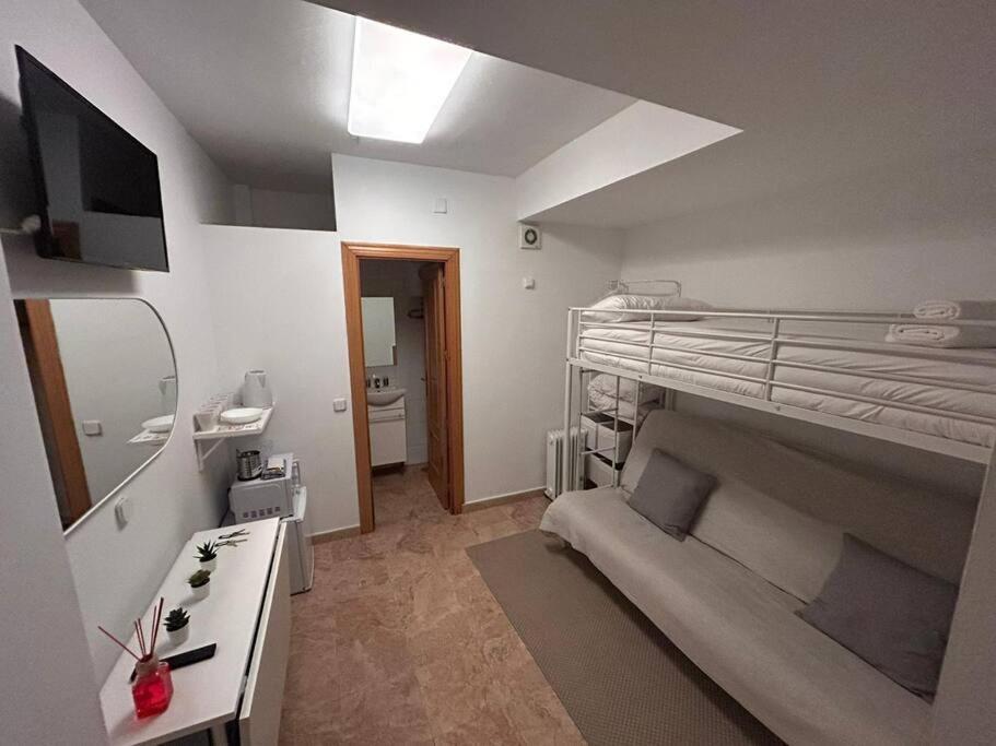 Cute Studio In Gran Via -Si1 Мадрид Экстерьер фото